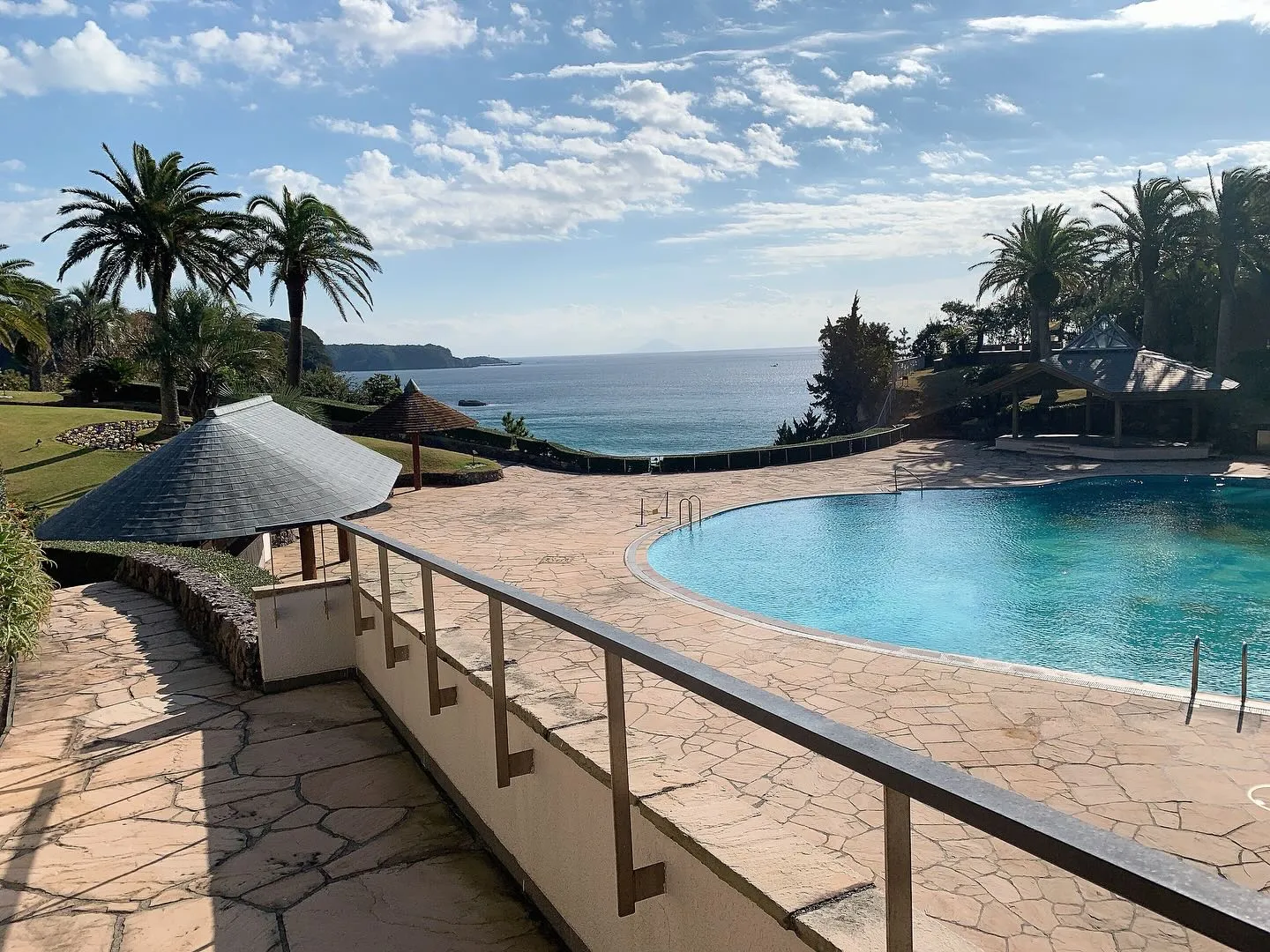 家族の誕生日と２種免許取得等お祝いもかねて伊東方面へ４人でプ...