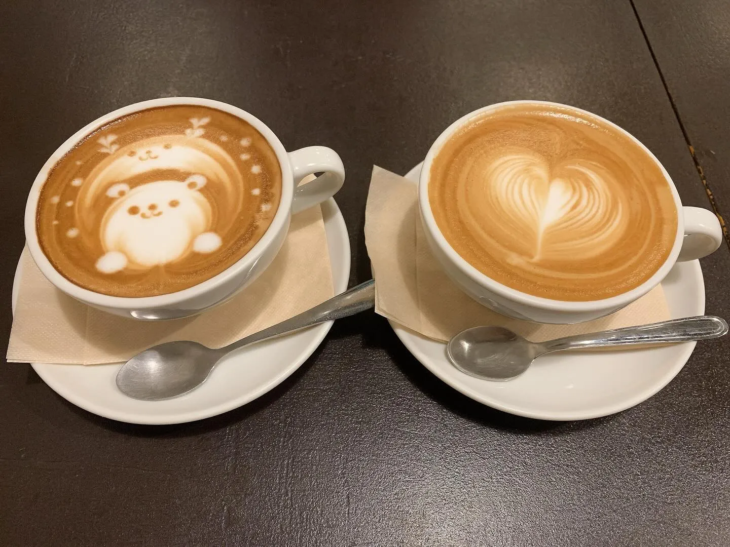 暑さしのぎにカフェ行った時のラテ☕️