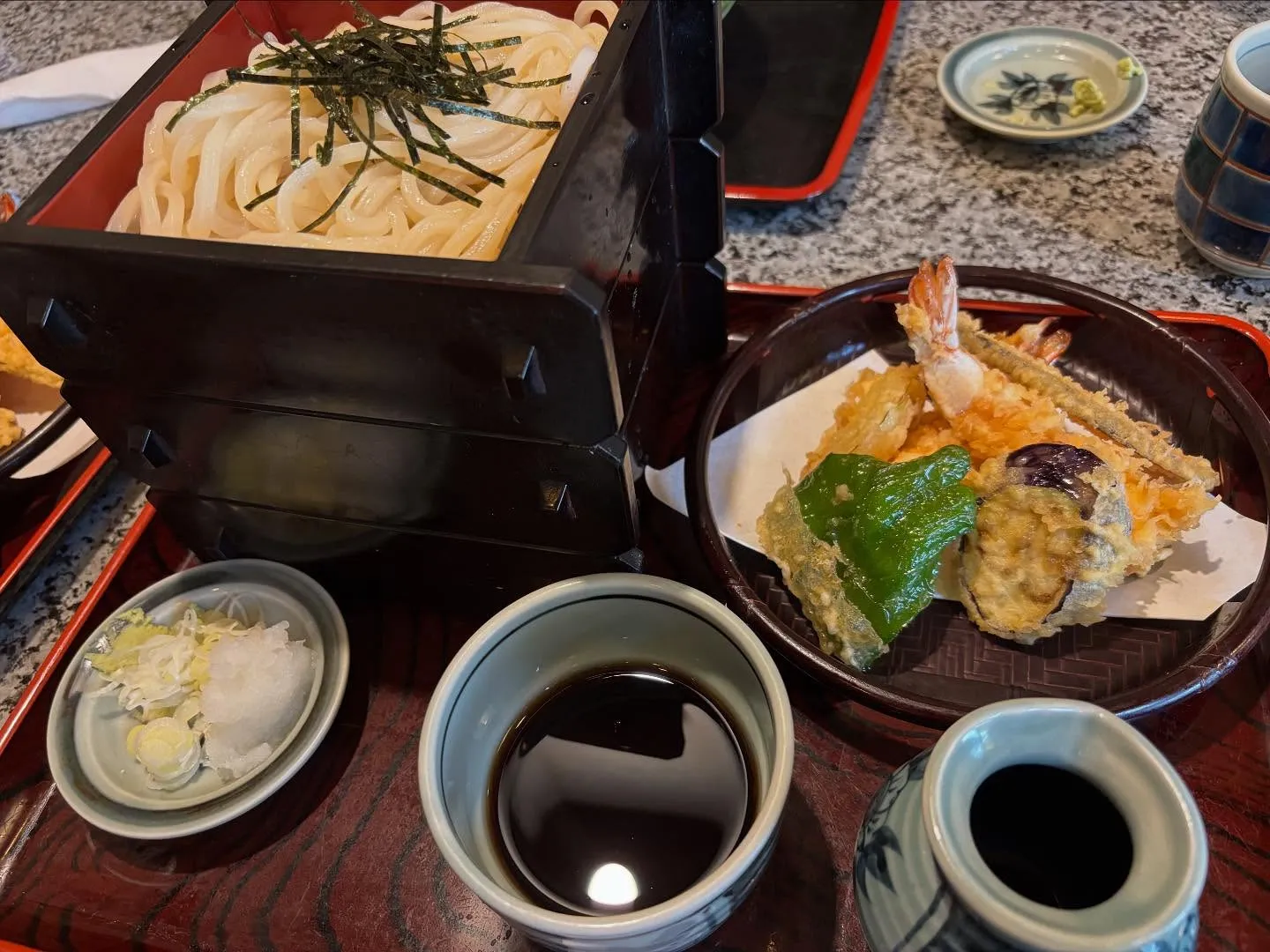 暑い日はやっぱり冷たい麺類ですな❗️
