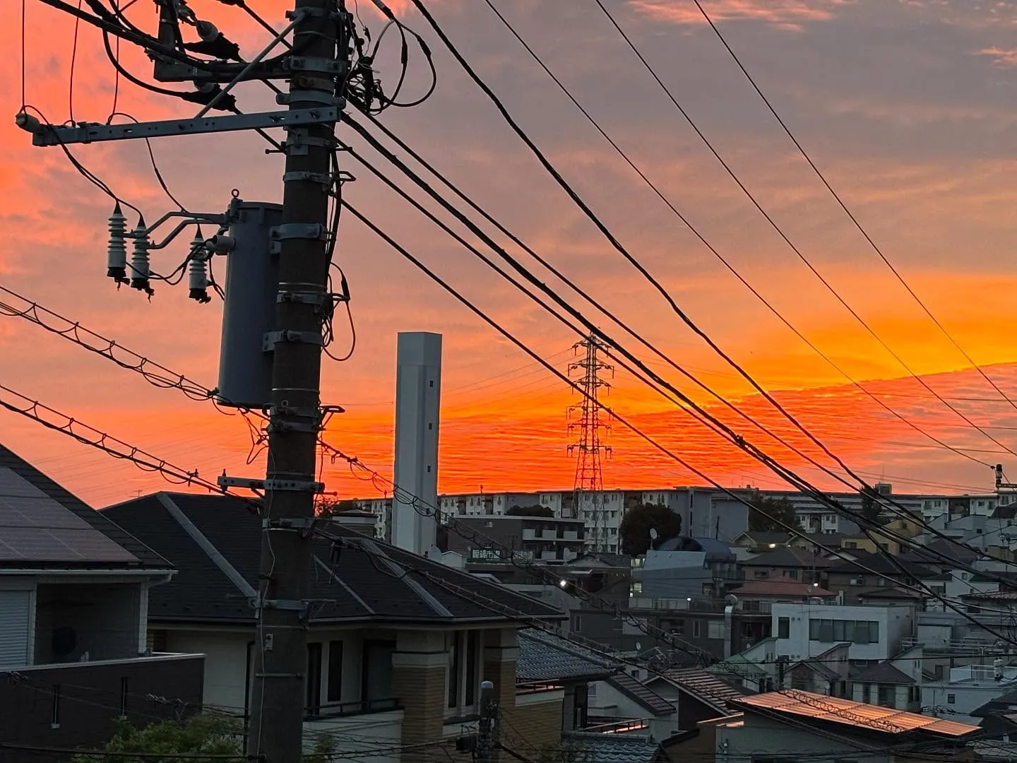 今朝の空がまたしてもキレイだったため衝動的に撮った